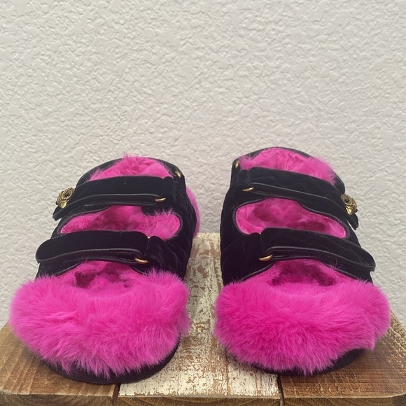 Kurt Geiger Orson Black Velvet Faux Fur Sandals - Picture 7 of 11